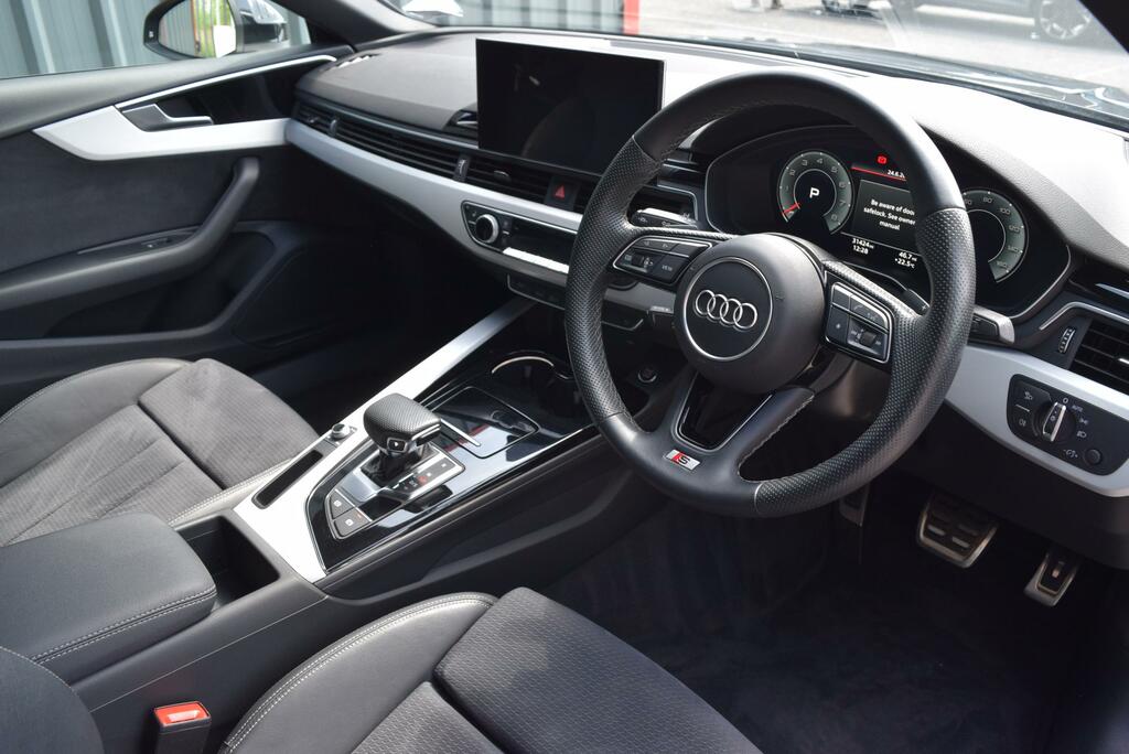 Audi A5 35 Tfsi S Line S Tronic GF73XVD Black #3