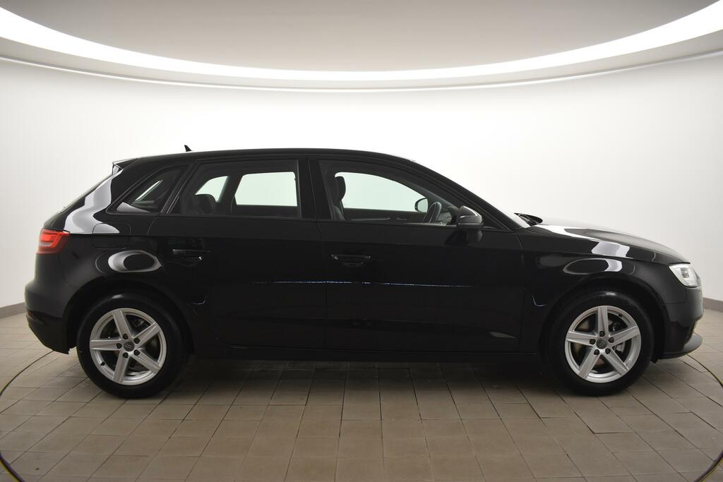 Audi A3 30 Tfsi 116 Se Technik Black #2