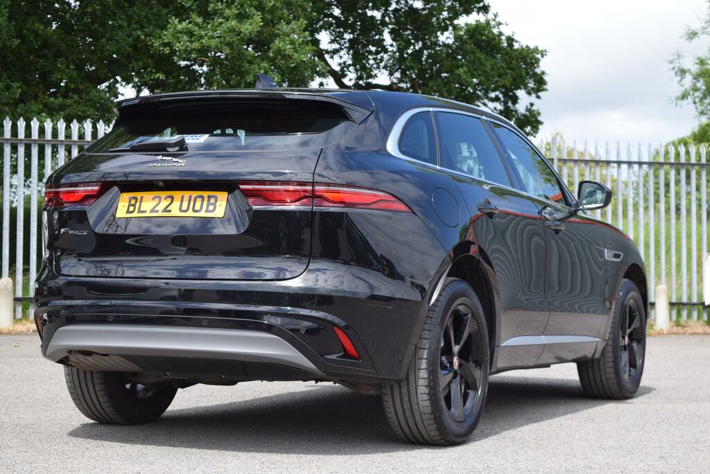 Jaguar F-Pace 2.0 D200 R-dynamic S Awd BL22UOB Black #4