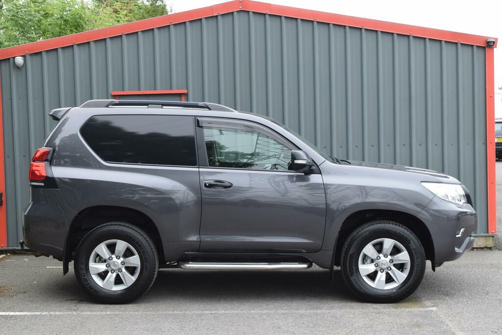 Toyota Land Cruiser Swb 2.8D 204 Utility Commercial RIL4321 Grey #2