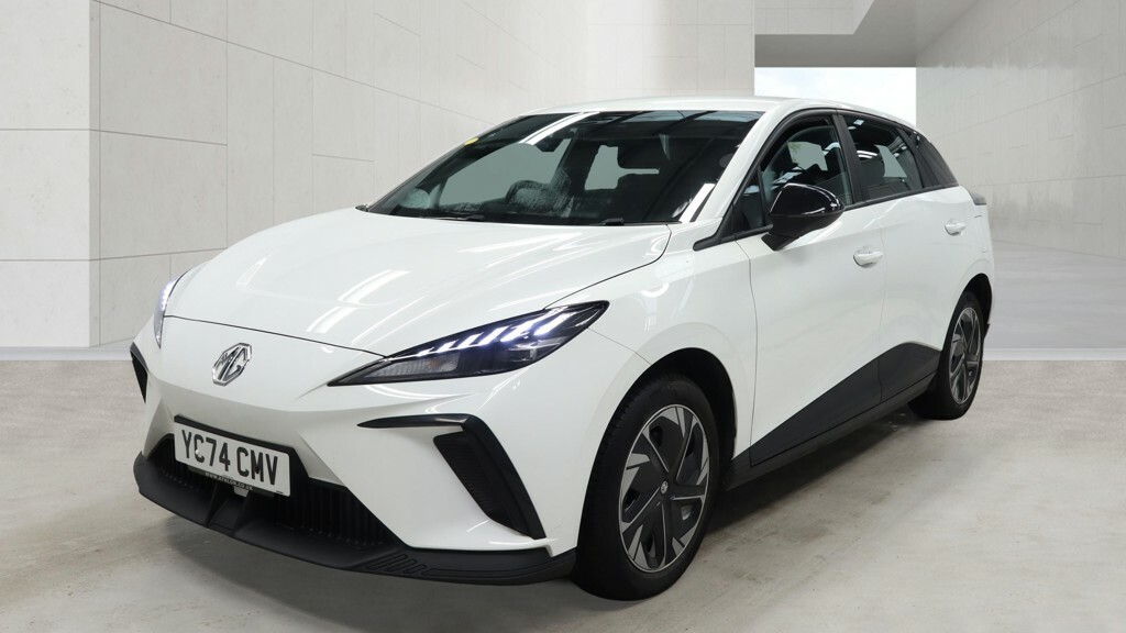 MG MG4 150Kw Se Ev Long Range 64Kwh YC74CMV White #6
