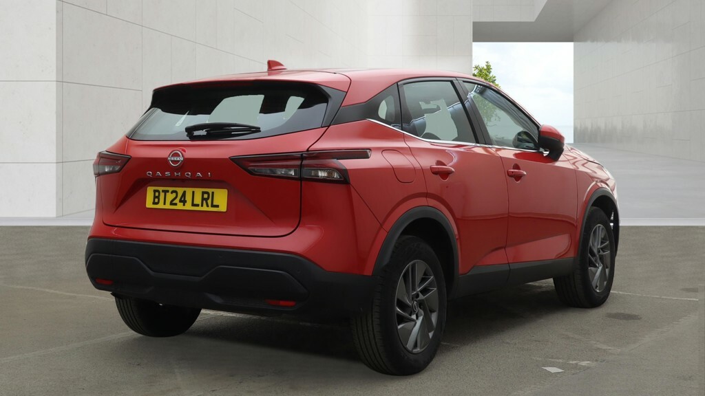 Nissan Qashqai 1.3 Dig-t Mh Acenta Premium Red #4