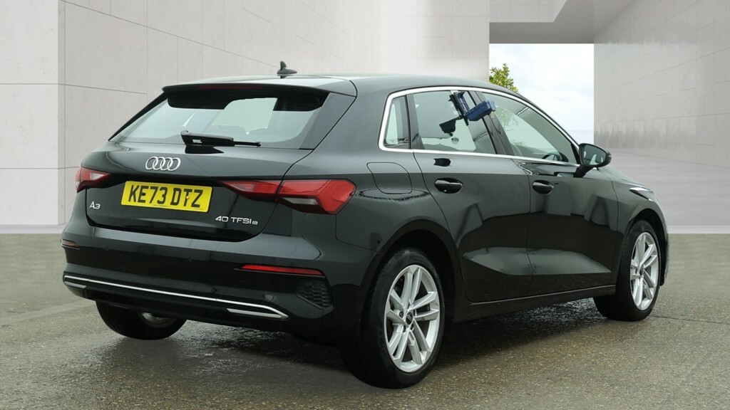 Audi A3 40 Tfsi E Sport S Tronic KE73DTZ Black #4
