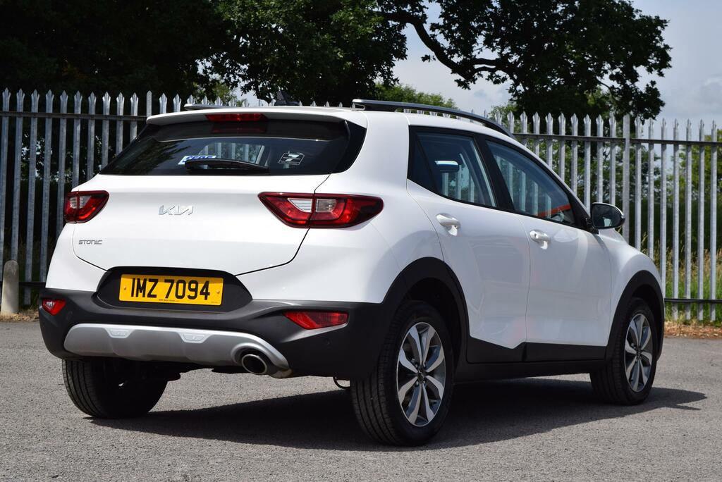 Kia Stonic 1.0T Gdi 98 2 IMZ7094 White #4