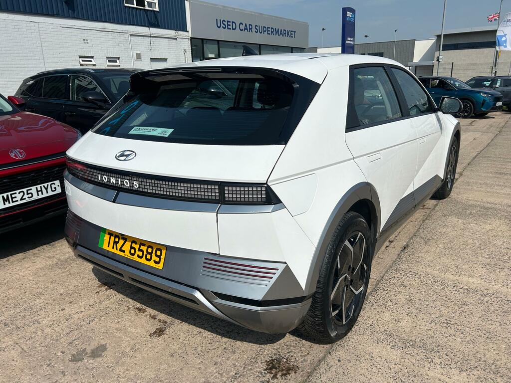Hyundai Ioniq 5 125Kw Premium 58 Kwh TRZ6589 White #3