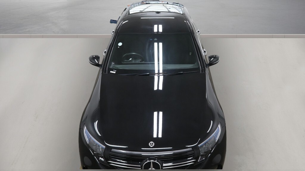 Mercedes-Benz EQC Eqc 400 300Kw Amg Line Edition 80Kwh Black #3