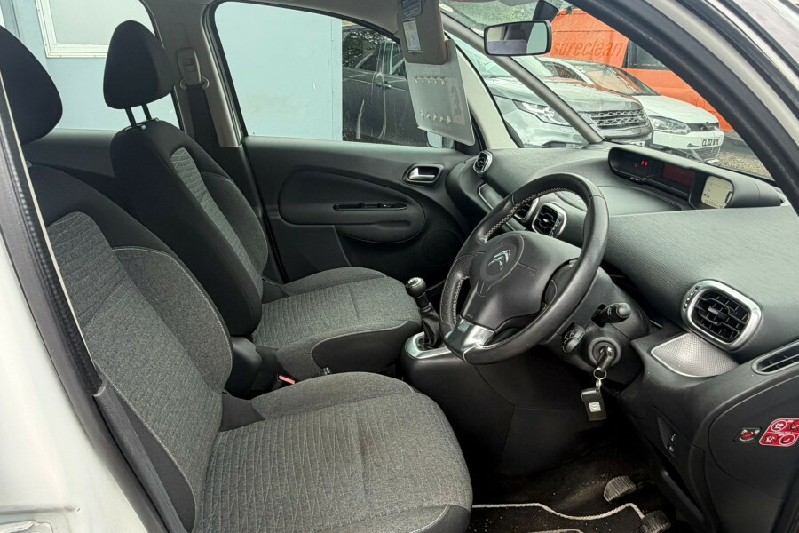 Citroen C3 Picasso Mpv White #5