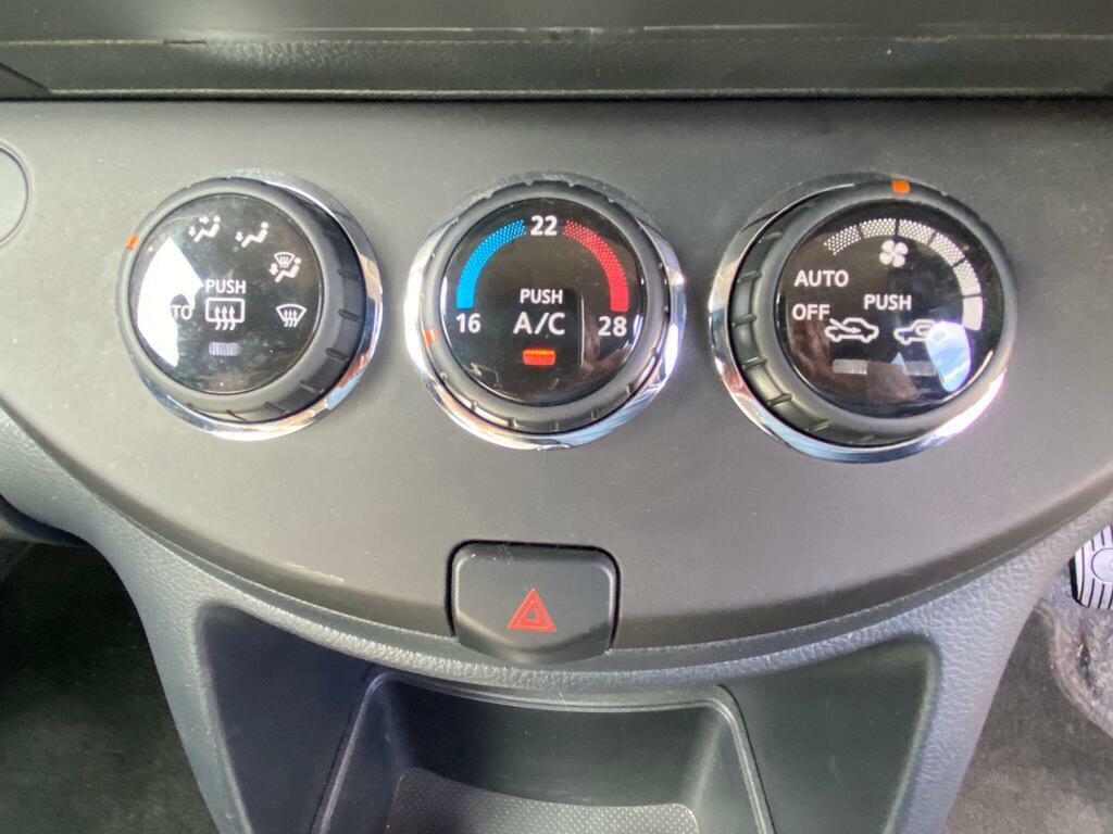 Nissan Note Red #12