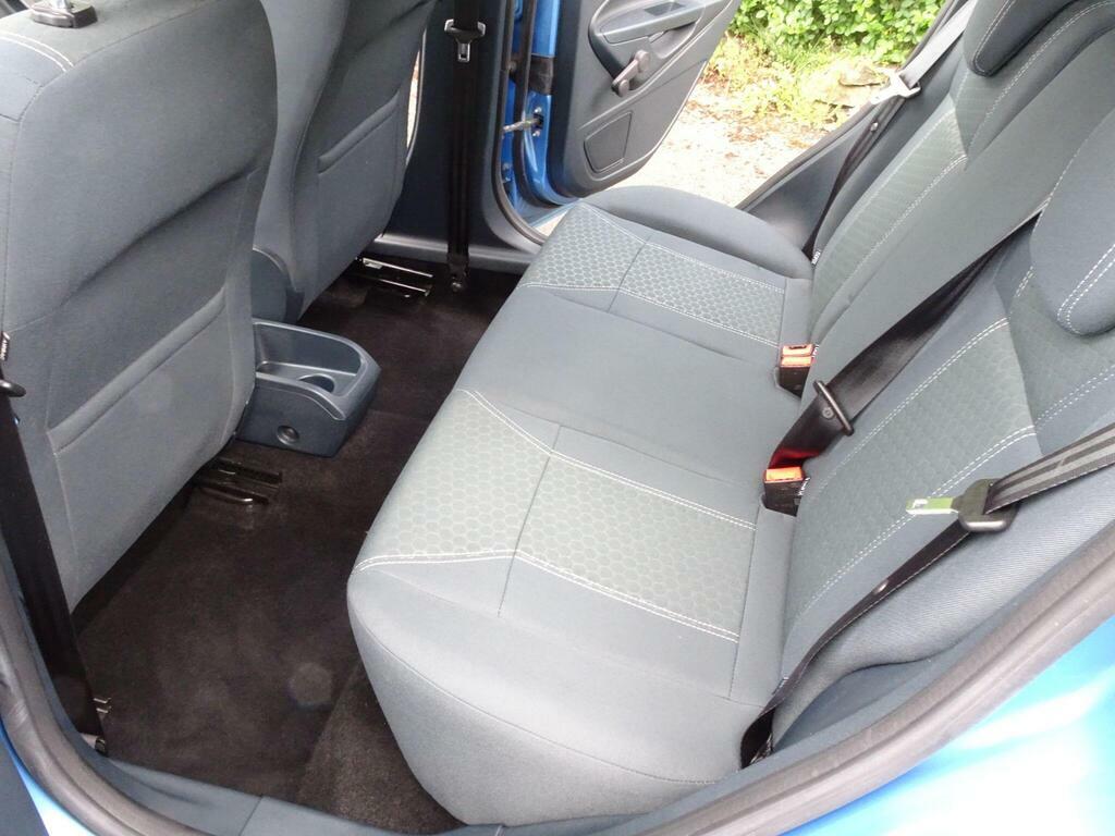Ford Fiesta Hatchback Red #17