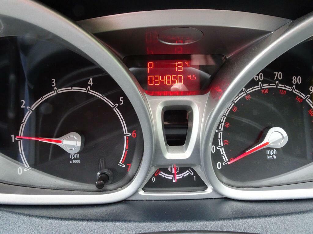 Ford Fiesta Hatchback Red #10