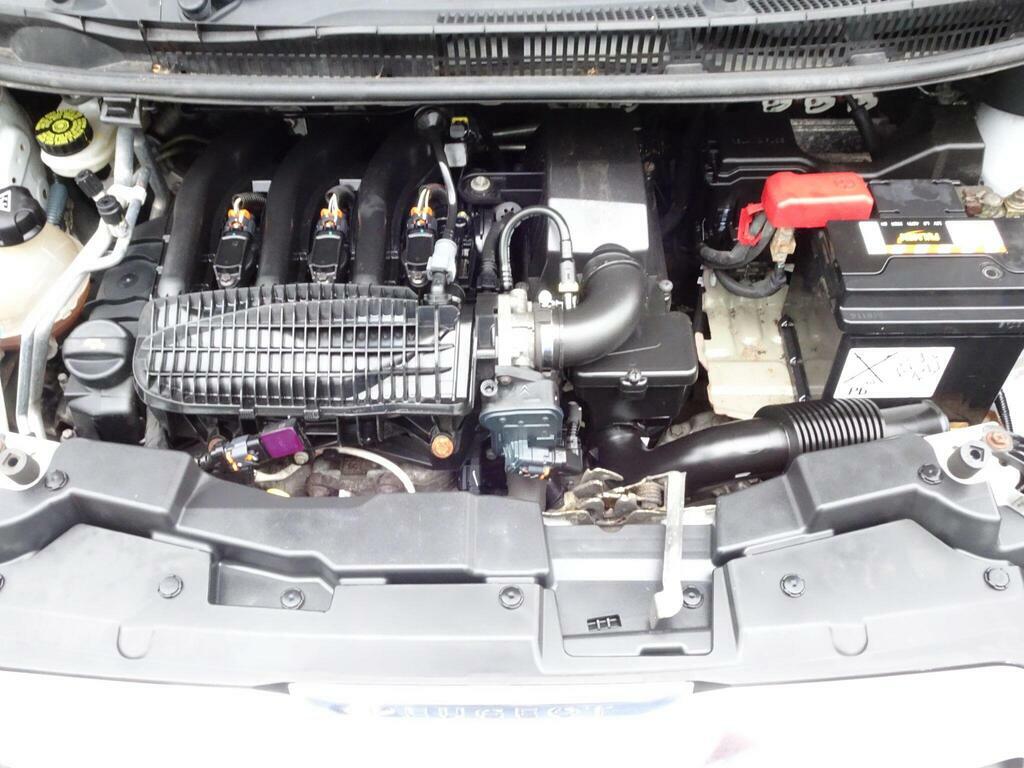 Peugeot 108 1.2 Puretech Allure Hatchback Black #21