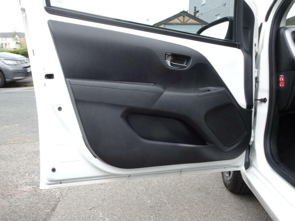 Peugeot 108 1.2 Puretech Allure Hatchback Black #14