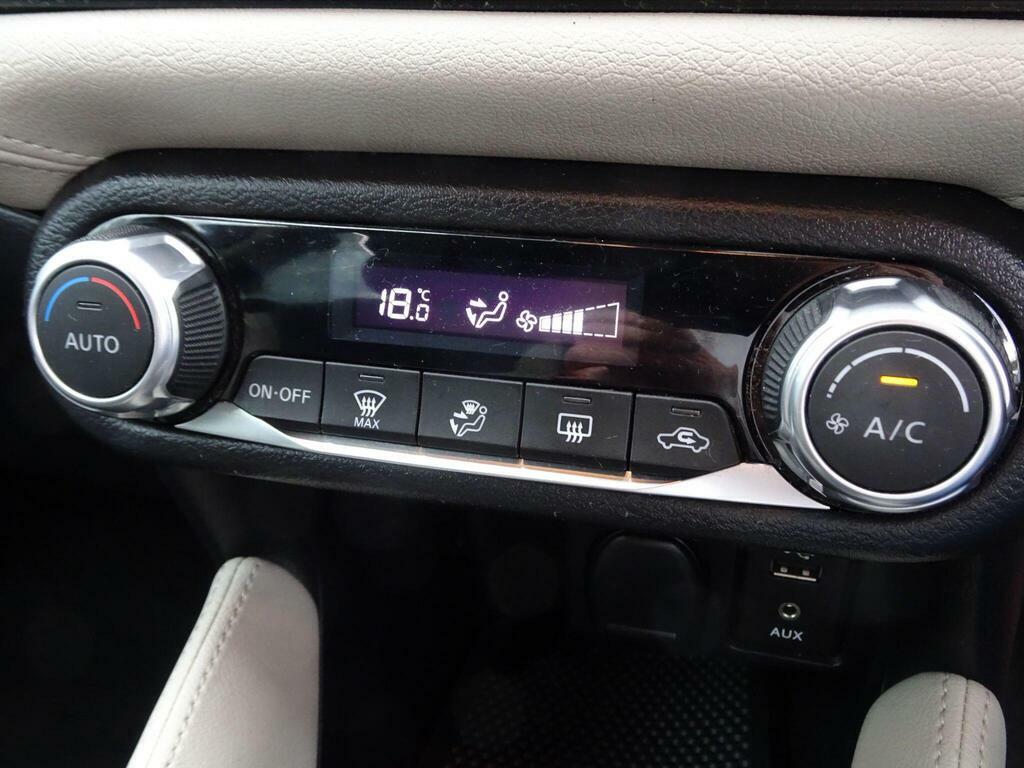 Nissan Micra Acenta Limited Edition Black #14