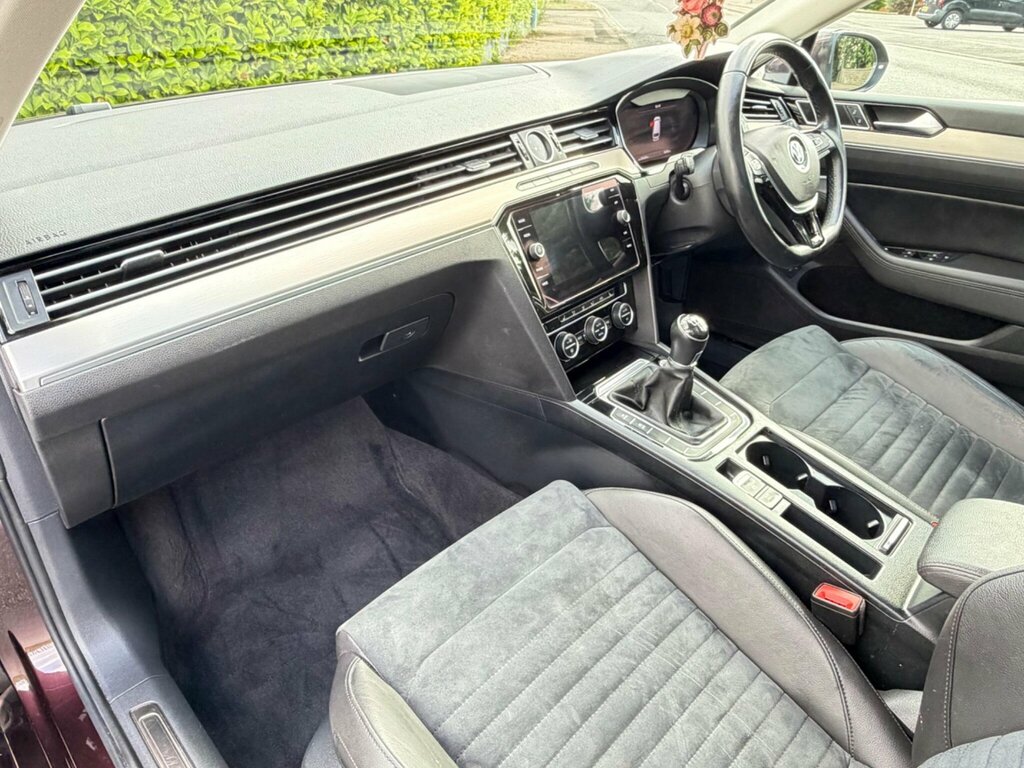 Volkswagen Passat 1.6 Tdi Gt Euro 6 Ss DA67BBK Red #3