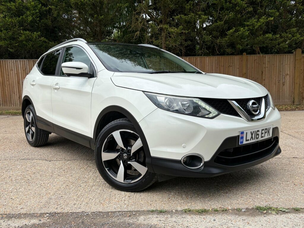 Nissan Qashqai 1.2 Dig-t N-connecta 2Wd Euro 6 Ss White