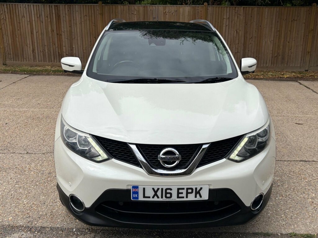 Nissan Qashqai 1.2 Dig-t N-connecta 2Wd Euro 6 Ss White #2