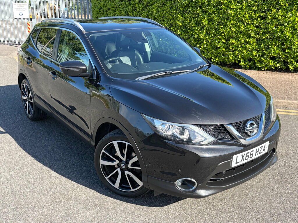 Nissan Qashqai 1.2 Dig-t Tekna 2Wd Euro 6 Ss LX66HZA Black