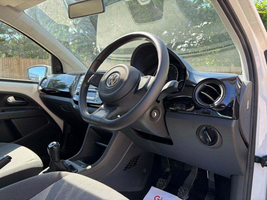Volkswagen Up 1L High Up White #43