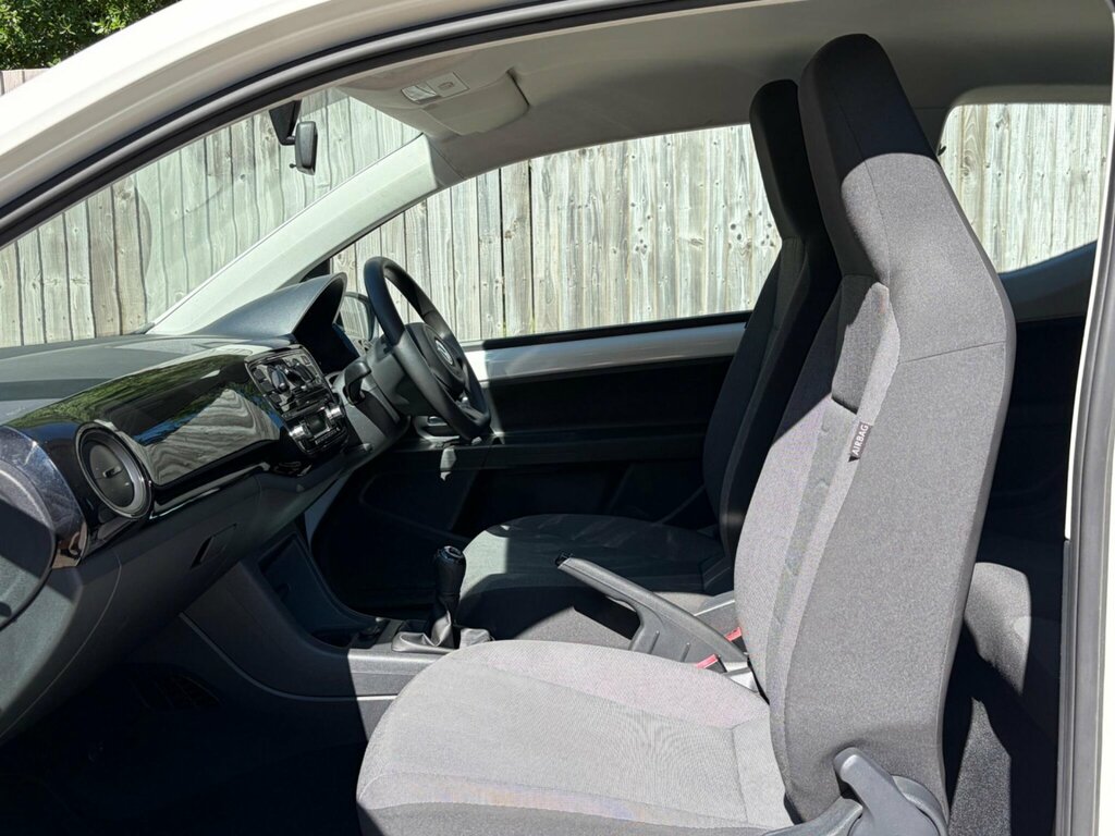 Volkswagen Up 1L High Up White #38