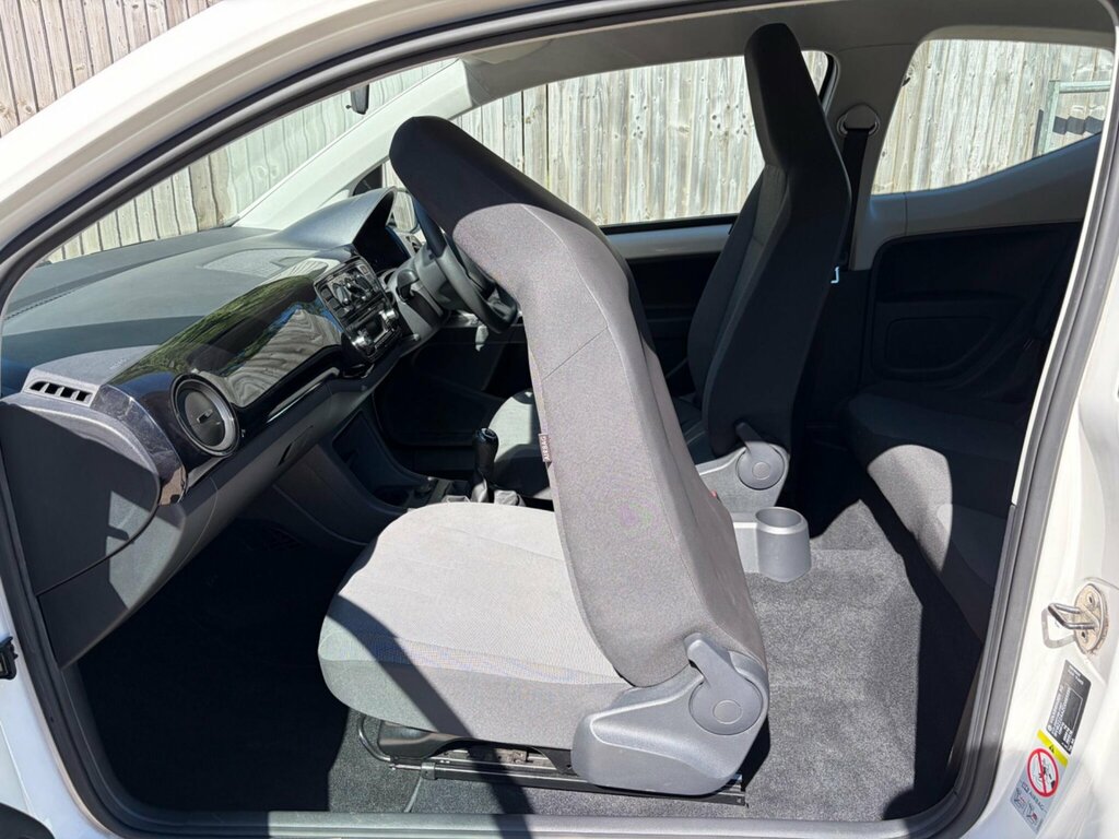 Volkswagen Up 1L High Up White #36