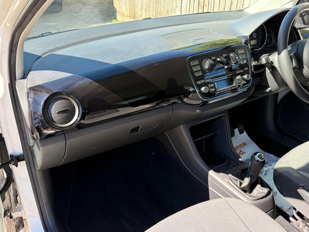 Volkswagen Up 1L High Up White #19