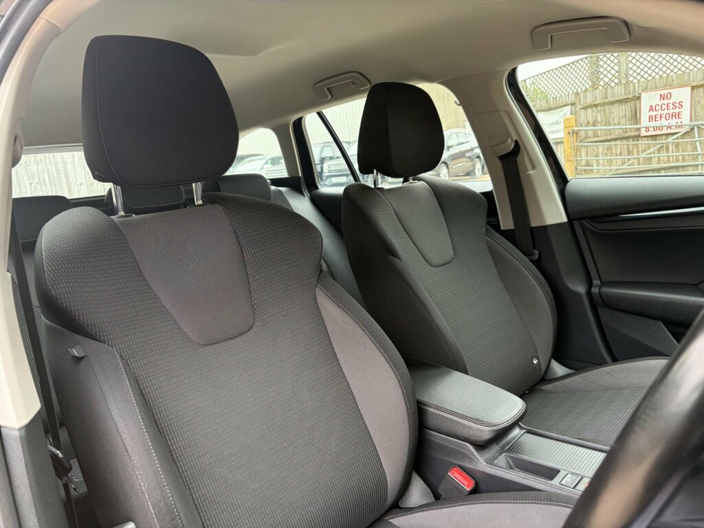 Skoda Octavia 1.5 Tsi 150Ps Se Technology Act Blue #24