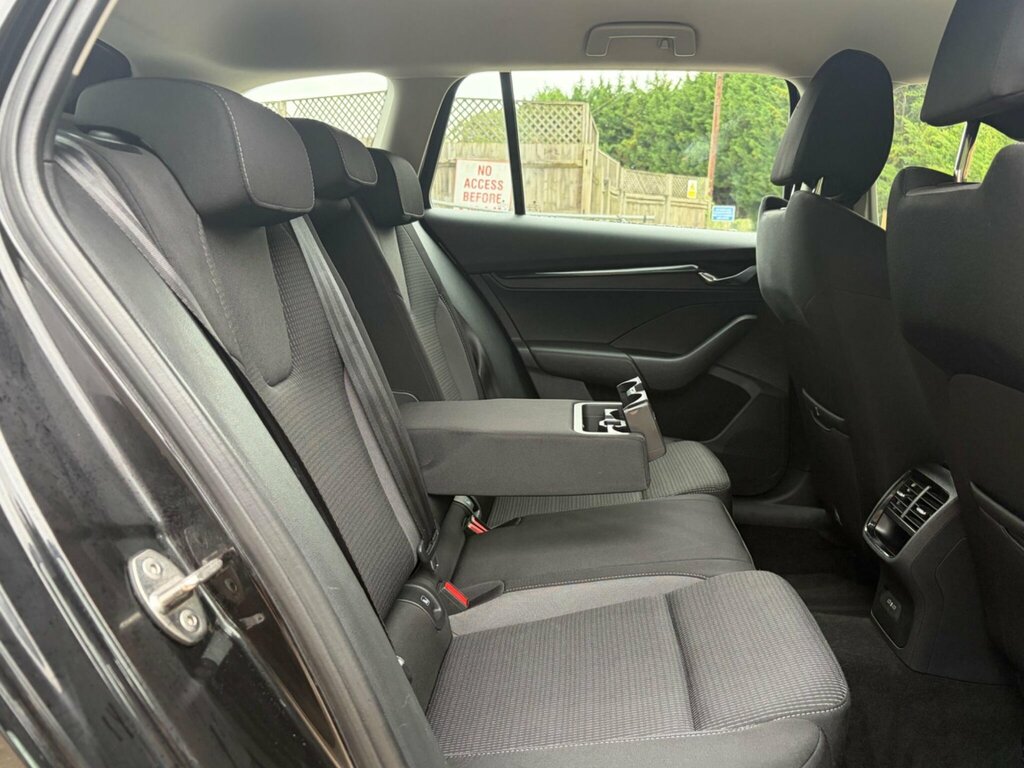 Skoda Octavia 1.5 Tsi 150Ps Se Technology Act Blue #29