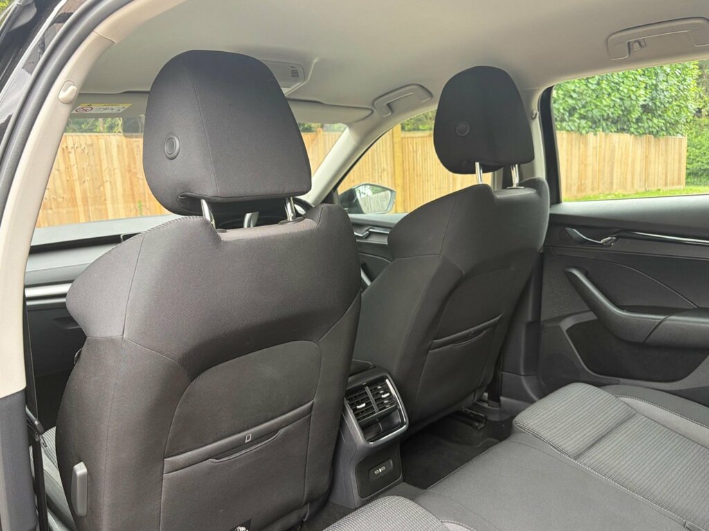 Skoda Octavia 1.5 Tsi 150Ps Se Technology Act Blue #25