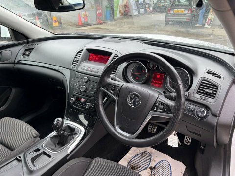 Vauxhall Insignia 1.8 Insignia Sri K44JSK White #5