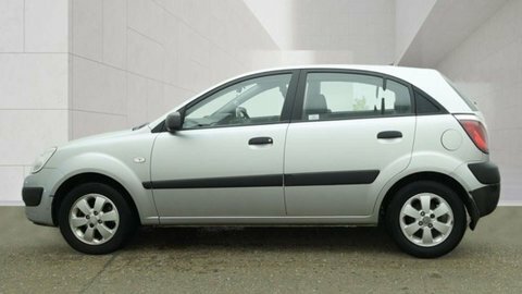 Kia RIO 1.4 Chill 96 Bhp Silver #11