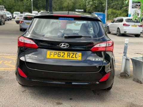 Hyundai I30 1.6 Crdi Blue Black #6