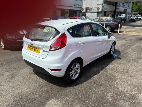 Ford Fiesta 1.5 Tdci Zetec FP65WEA White #4
