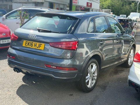 Audi Q3 2.0 Tdi S Line  #4