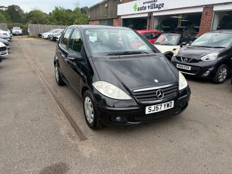Mercedes-Benz A Class 1.5 A150 Classic Se Cvt Silver #1