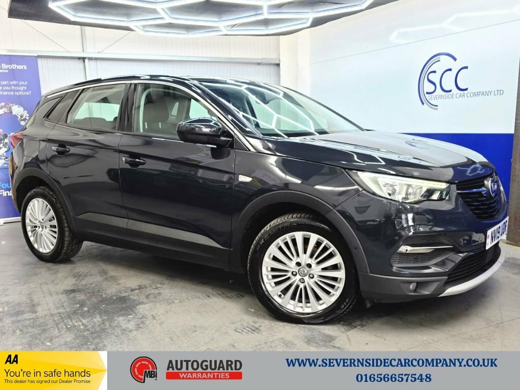 Vauxhall Grandland X 1.5L Tech Line Nav Grey