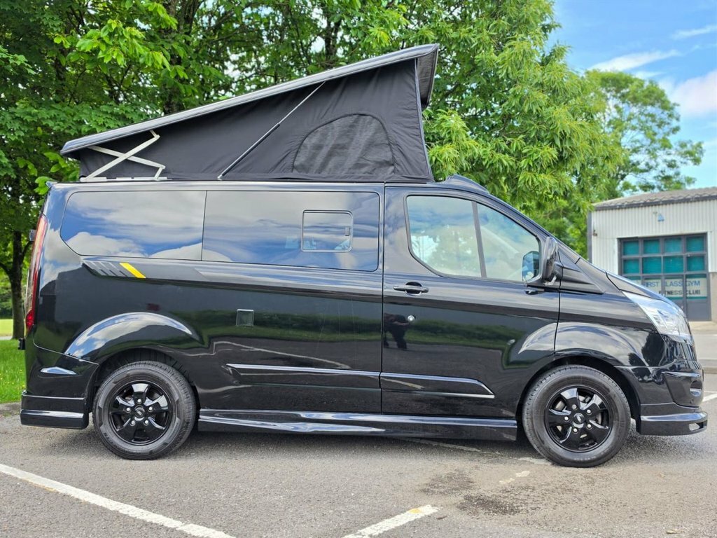 Ford Transit Custom 2.2L Limited Black