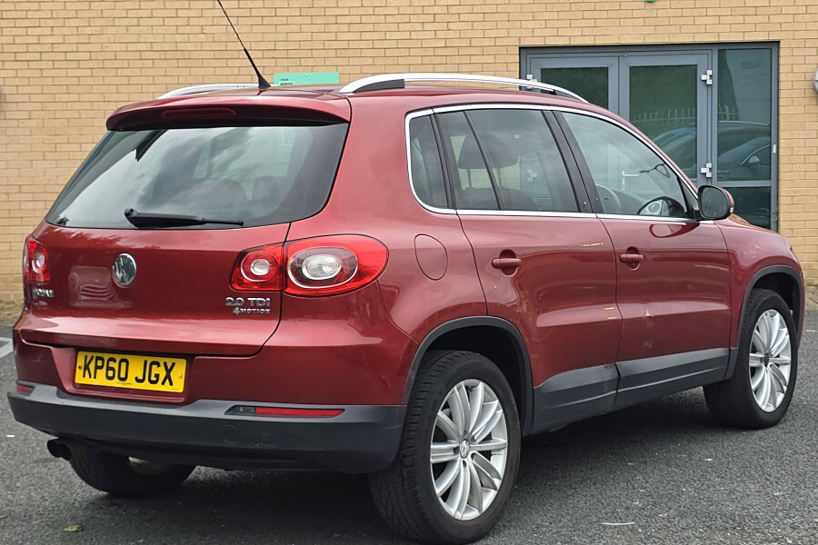 Volkswagen Tiguan Suv Red #4