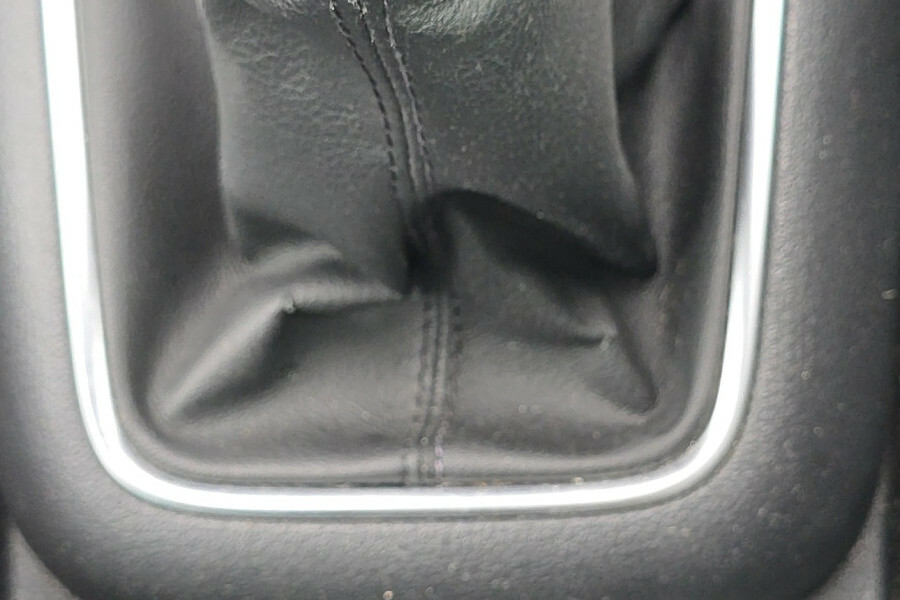 Volkswagen Tiguan S Black #19