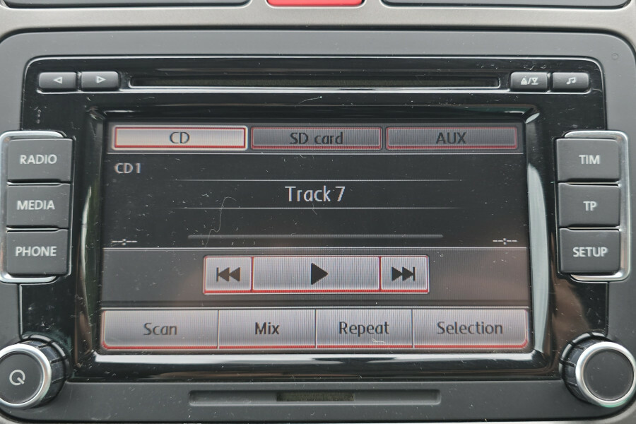 Volkswagen Tiguan S Black #17