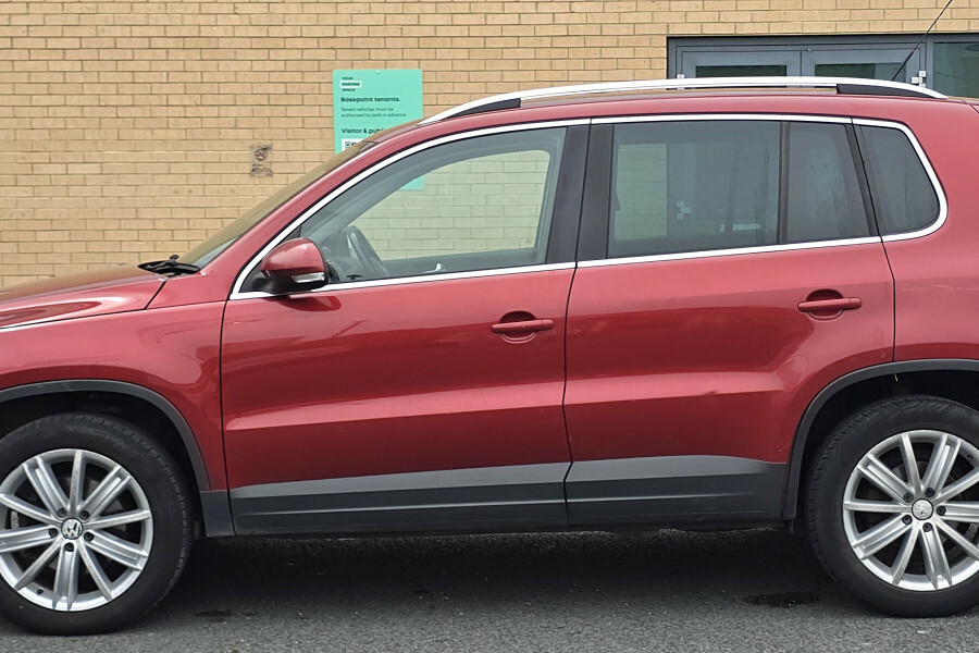 Volkswagen Tiguan Suv Red #6
