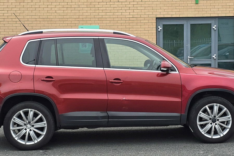 Volkswagen Tiguan Suv Red #5