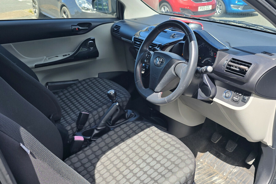 Toyota IQ Hatchback Red #14