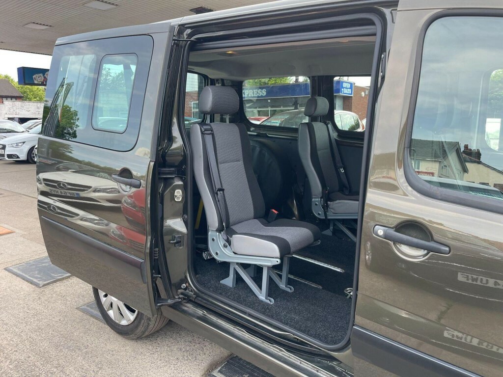 Peugeot Expert Tepee Combi Silver #24