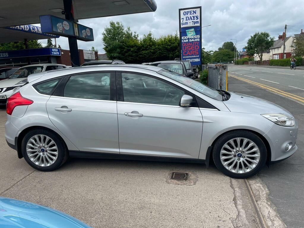 Ford Focus Hatchback 1.6T Ecoboost Titanium X Euro 5 Ss Silver #3
