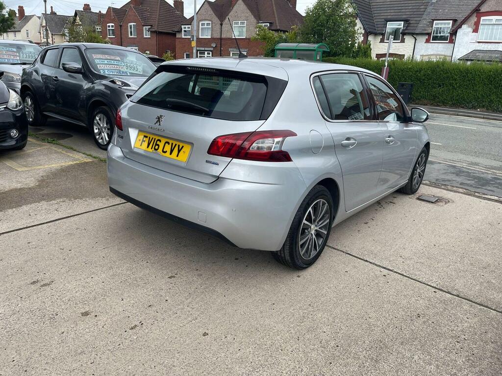 Peugeot 308 Hatchback 1.6 Bluehdi Allure Euro 6 Ss 201 Silver #2