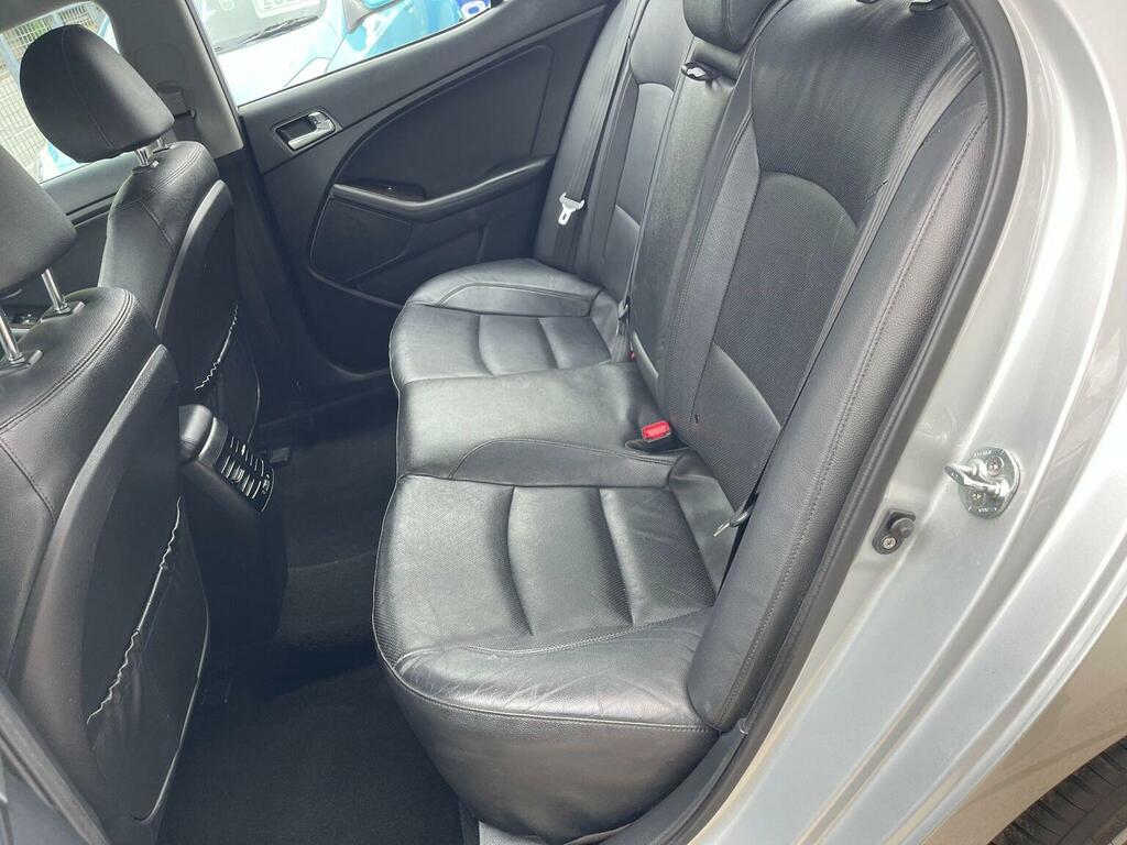 Kia Optima 1.7 Crdi 2 White #12