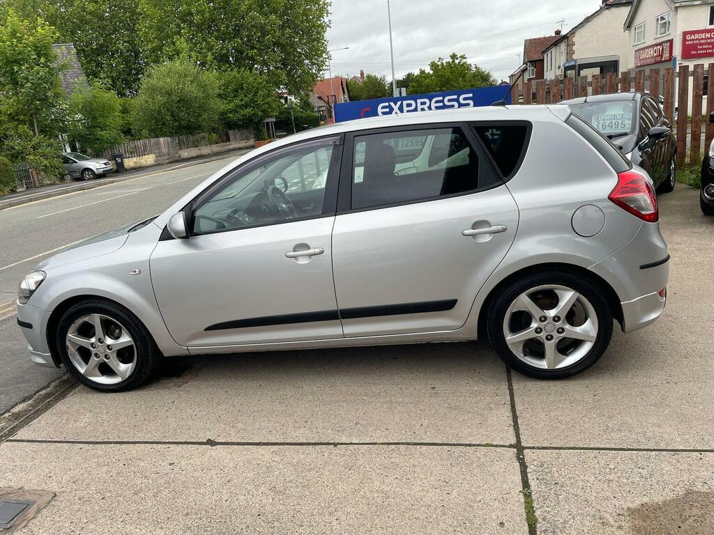 Kia Ceed 1.6 Crdi 3 Euro 5 Silver #6