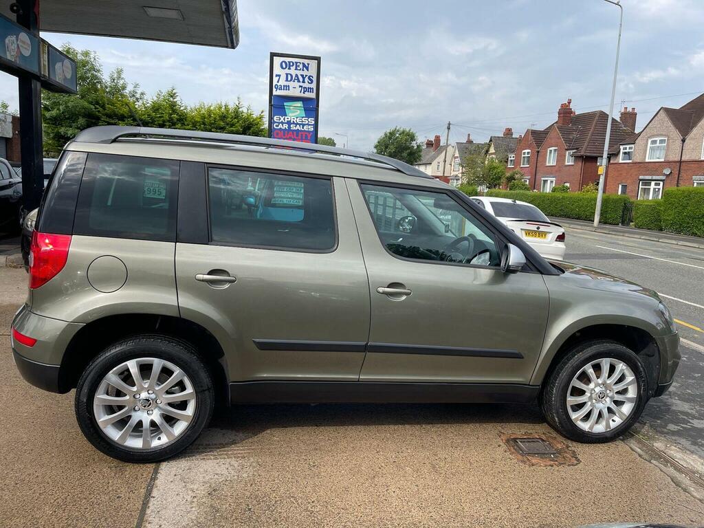 Skoda Yeti 2.0 Tdi Se Outdoor 4Wd Euro 5 Green #3