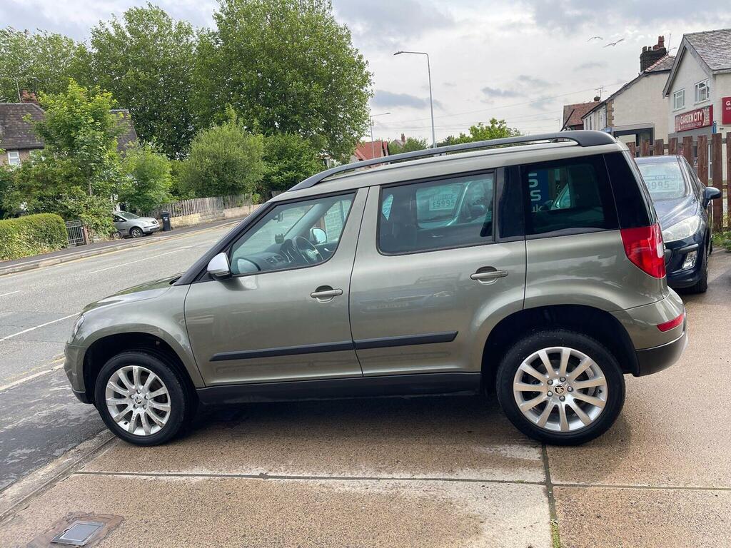 Skoda Yeti 2.0 Tdi Se Outdoor 4Wd Euro 5 Green #6