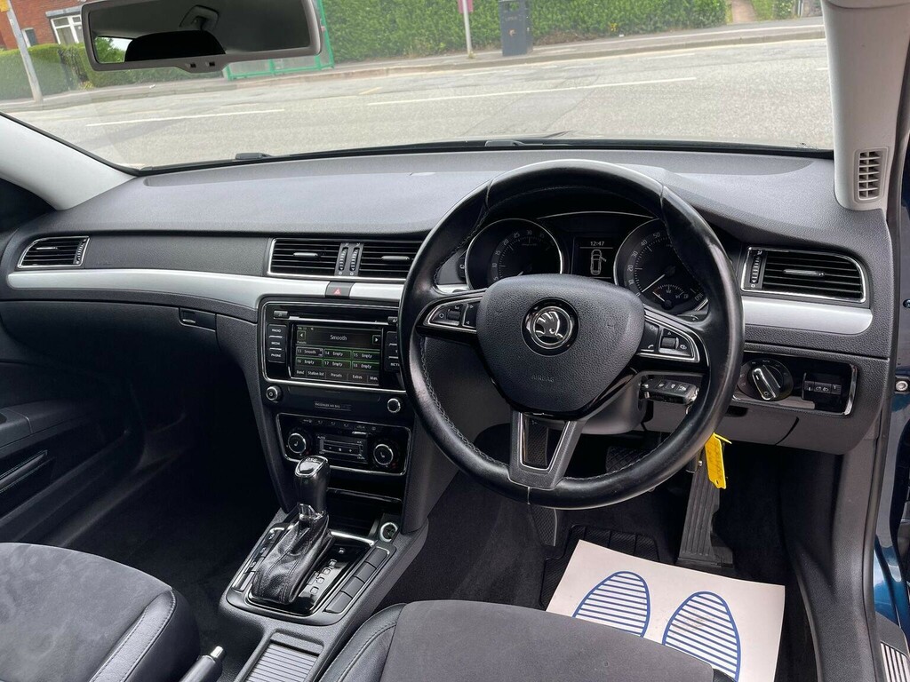 Skoda Superb 2.0 Tdi Elegance Blue #9